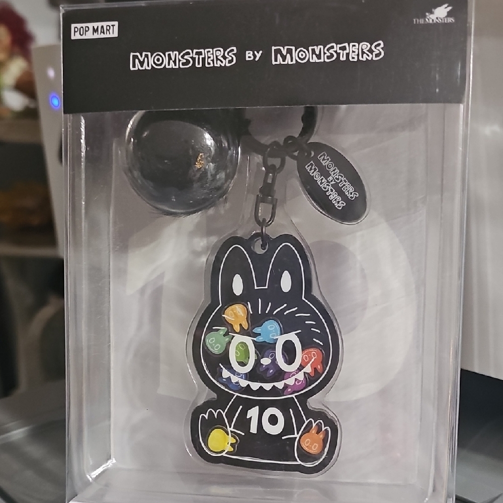 Labubu 10th Anniversary Acrylic Shaker Keychain, Very Limited Edition